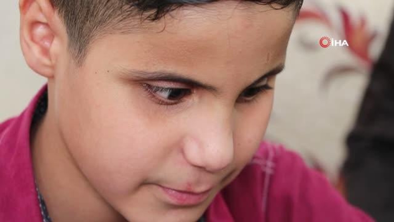 Üç görme engelli kardeşin yürekleri aydınlatan hafızlık hikayesi