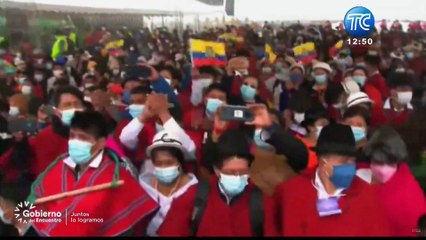 Presidente Lasso recibió bastón de mando en ceremonia indígena