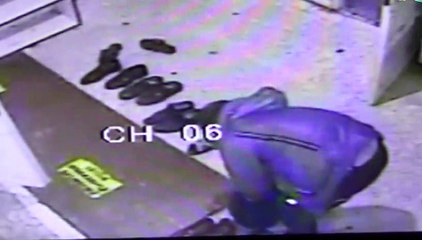 Ağzında sigarayla camiye giren hırsız