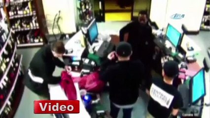 Cebindeki elektronik sigara patladı