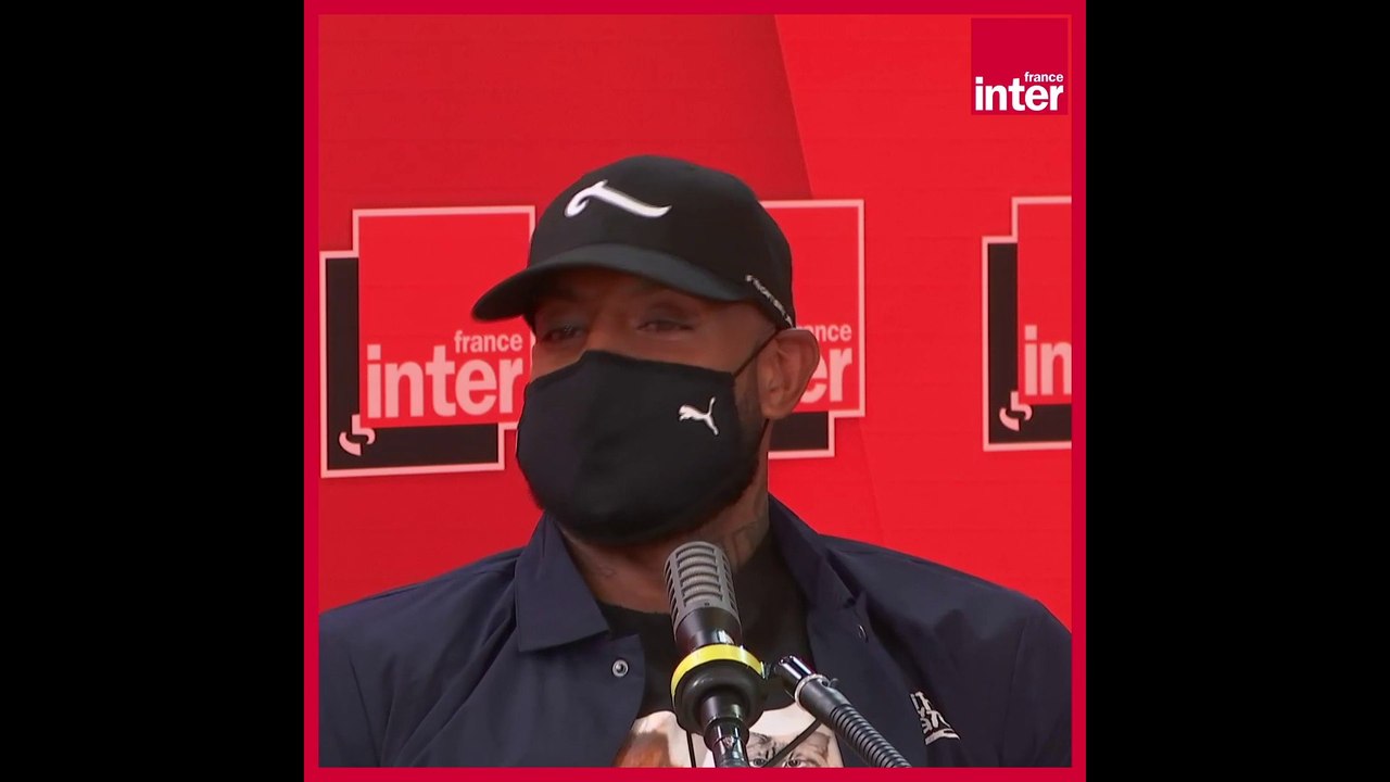 "Mon grand-père devait garder mon frère, il l'a emmené au travail et l'a présenté comme le fils du concierge" (Booba)