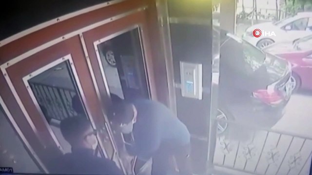 Kadıköy'de hırsızlar güvenlik kamerasını görünce güneş gözlüğü taktı