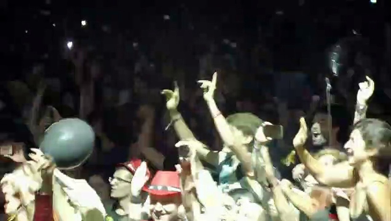 Franz Ferdinand chante "Take Me Out" à Rock en Seine 2017