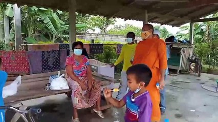 คู่แฝดนักบุญ..“บิณฑ์-เอกพันธ์” คู่แฝดดาราบริจาคทำบุญวันเกิด 1 แสนบาทให้วัดเขาพระทองต่อยอดโรงทาน ฯฝ่าวิกฤติโควิด-19