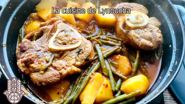 Jarret De Veau Braisé Aux Haricots Verts Et Pommes De Terre