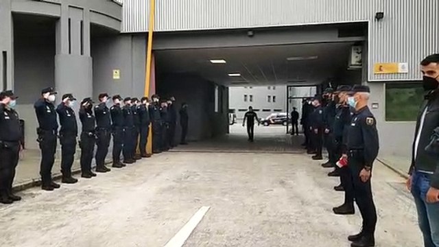 La emotiva despedida a Ángel, el policía que ha tenido que dejar el cuerpo por las secuelas que tiene desde los disturbios de Barcelona en 2019