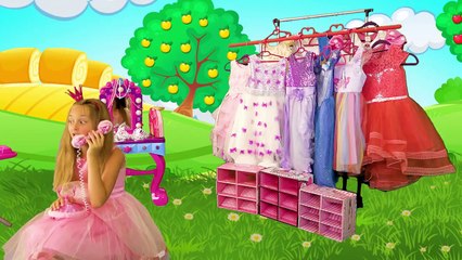 Max And Doggies Helps Sasha Save Toys