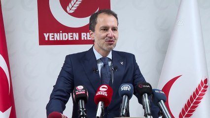İSTANBUL - Yeniden Refah Partisi Genel Başkanı Fatih Erbakan, basın toplantısında gündemi değerlendirdi