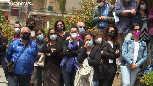 Funivia Stresa-Mottarone: l'ultimo abbraccio alle vittime della tragedia