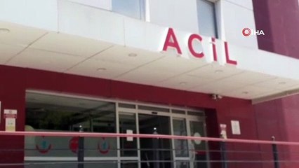Annesinden boşanıp başka kadınla evlenmek isteyen babasını öldürdü