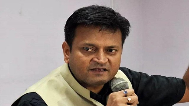 Ajay Alok slams oppn leaders for inoculating vaccine yet