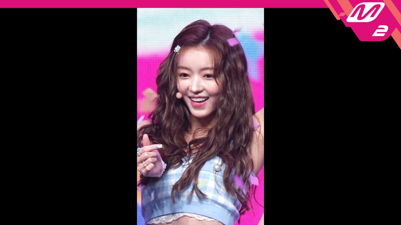 오마이걸 직캠 유아 Dun Dun Dance