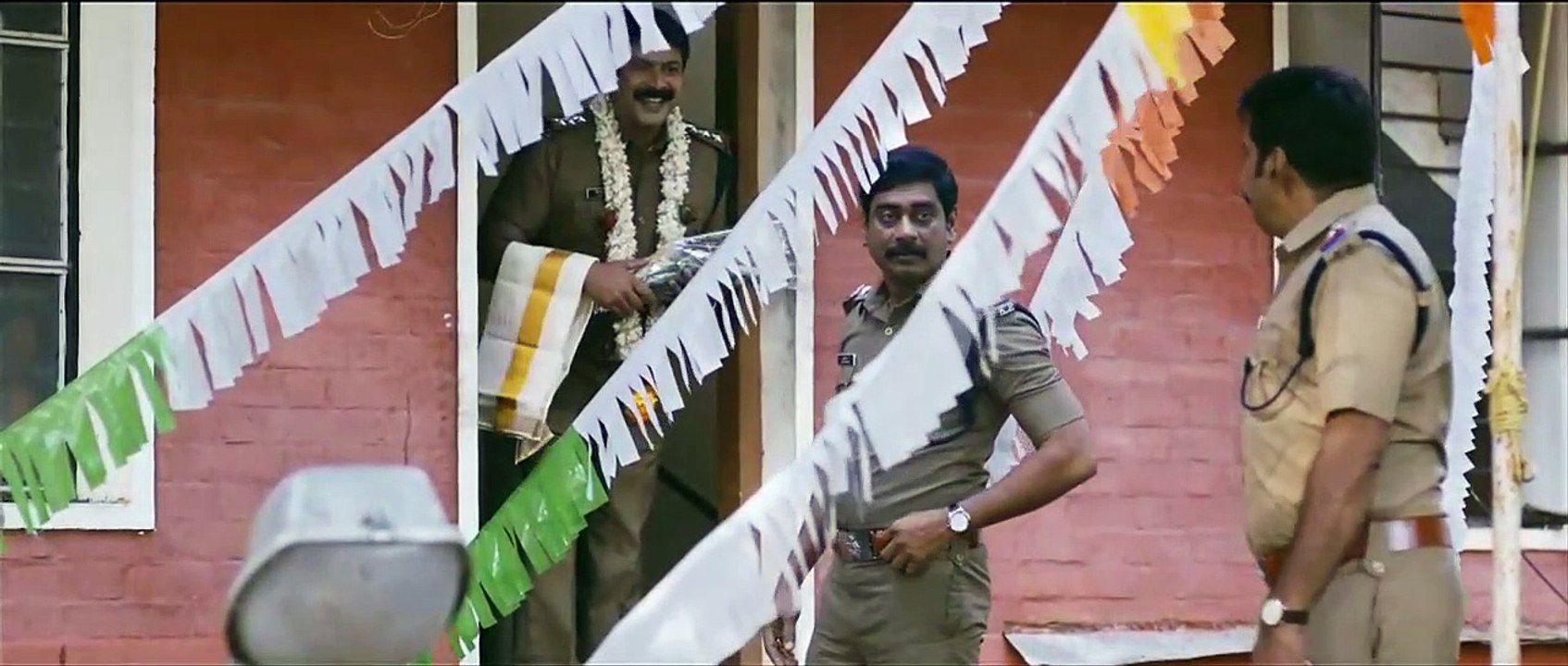 Anuraga Karikkin Vellam Part 2- Full Movie _ Malayalam Comedy Full Movie _ Malayalam Romantic Movies (2)