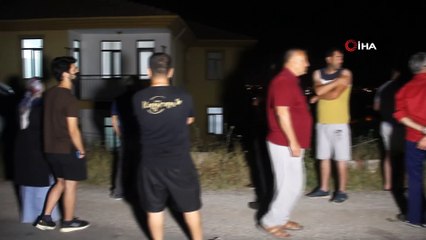 Fethiye’de el freni boşalan tır apartmana çarptı