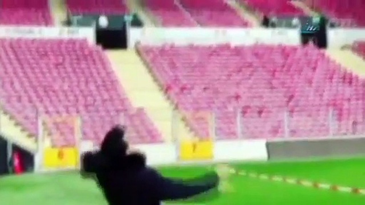 Mustafa Ceceli'den rövaşata denemesi