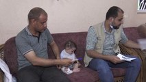 GAZZE -Türk hayırsever, İsrail saldırılarında eşini ve 4 çocuğunu kaybeden Filistinli babaya takılarını bağışladı