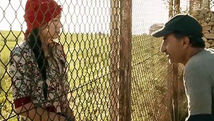 Un insolito naufrago nell'inquieto mare d'Oriente (Trailer HD)