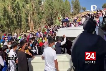 Huancayo: entierran a los cinco integrantes de la familia Ochoa
