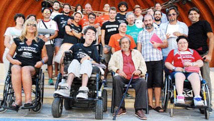 Tutto può accadere nel villaggio dei miracoli (Trailer HD)