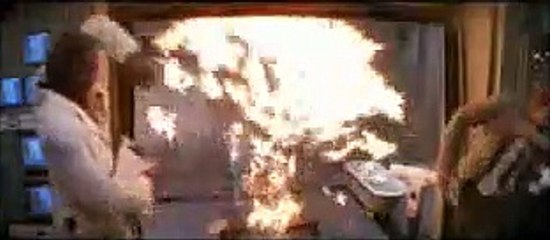 Fenomeni paranormali incontrollabili (Trailer HD)