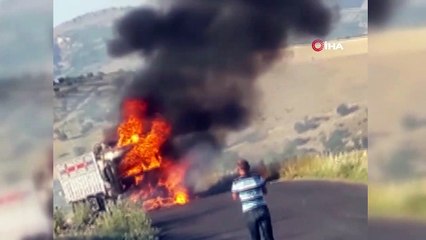 Adıyaman’da yanan tır alev topuna döndü, dumanlar gökyüzünü kapladı