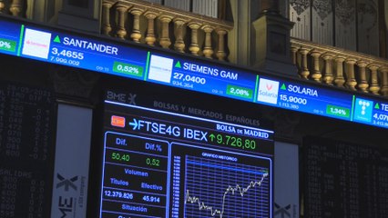 El Ibex 35 intenta salvar la semana en positivo tras una apertura alcista