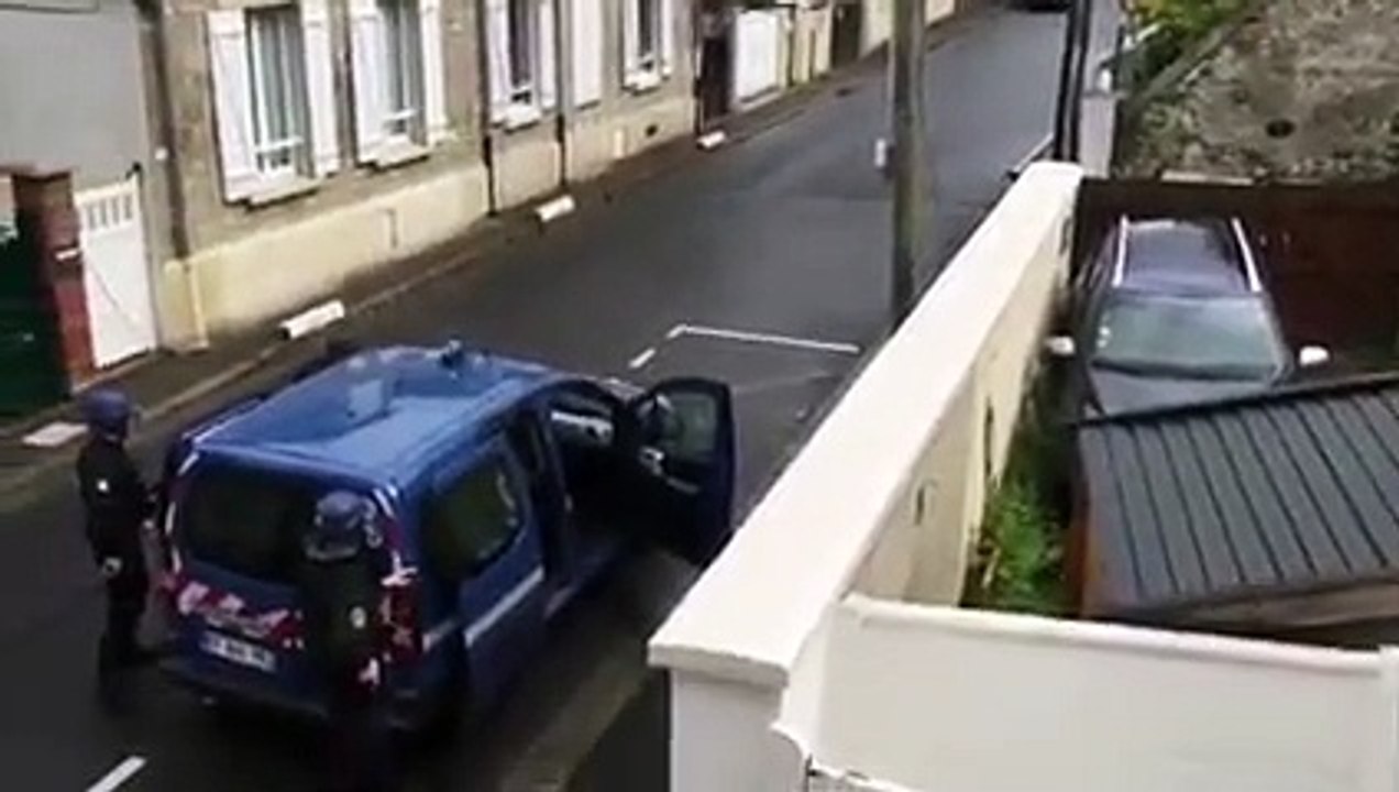 Un gendarme a failli mourir en tentant de désarmer une femme