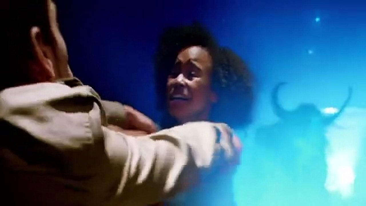 Constantine (Trailer HD)