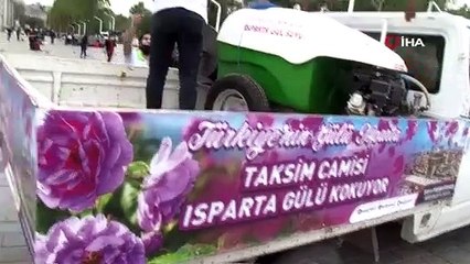 Taksim Camisinin çevresi 25 ton gül suyu ile yıkandı