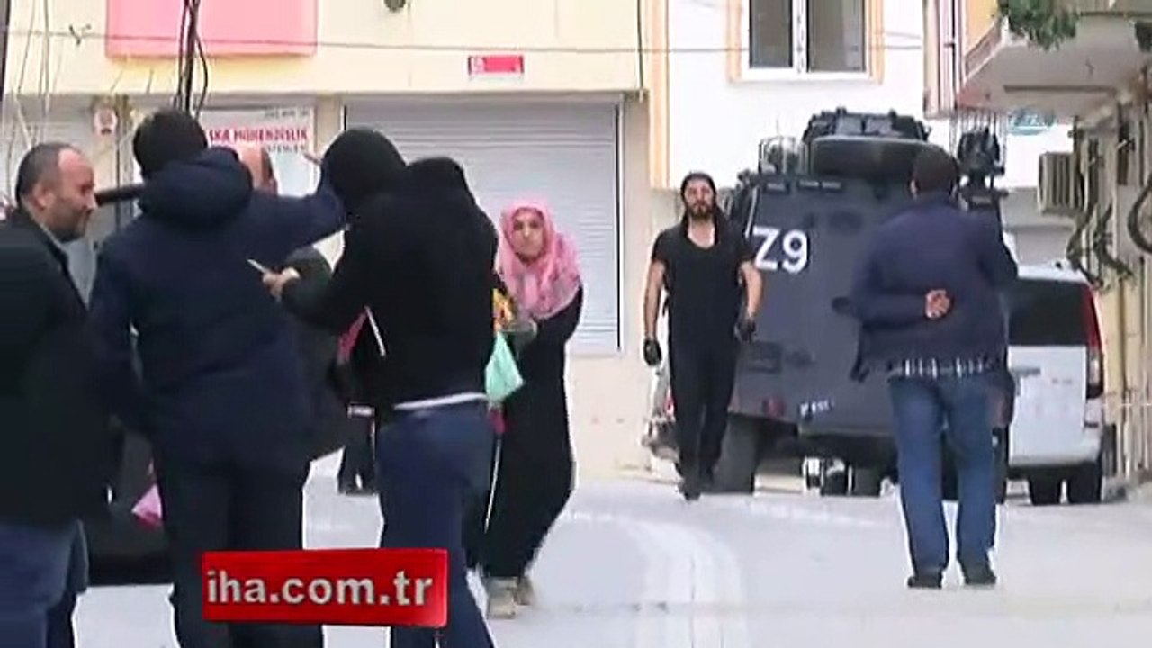 Polisten korkup balkondan atladı