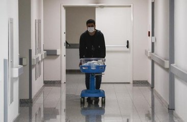 Son dakika: HAMİLEYKEN KORONAVİRÜSE YAKALANDI...ENTÜBE EDİLEN KADININ BEBEĞİYLE İLK BULUŞMASI