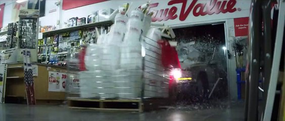 Scouts Guide To the Zombie Apocalypse (Trailer HD)