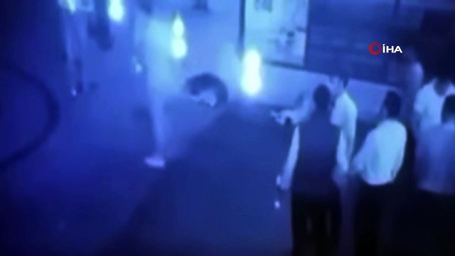 Yaraladıkları şahsın yakınlarına hastane girişinde silahla ateş açtılar: 1’i ağır 4 yaralı