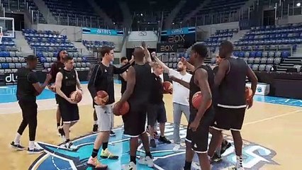 images maritima: les BYers s'échauffent à l'Azurarena d'Antibes