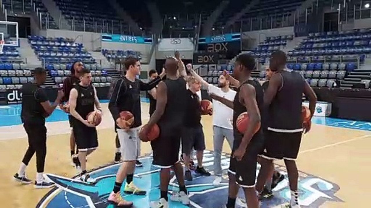 images maritima: les BYers s'échauffent à l'Azurarena d'Antibes