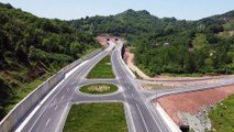 BARTIN - Bartın-Kurucaşile yolunun 15 kilometrelik bölümü açılış için gün sayıyor