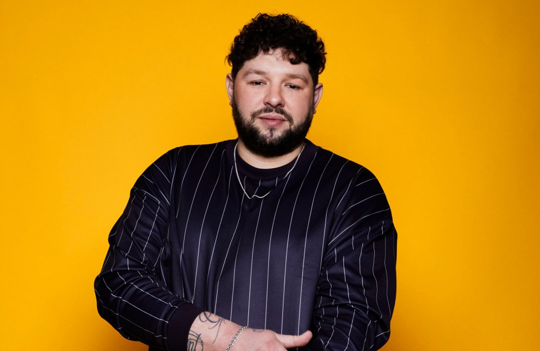 Eurovision : le candidat anglais James Newman a reçu un coup de fil de Chris Martin après sa défaite