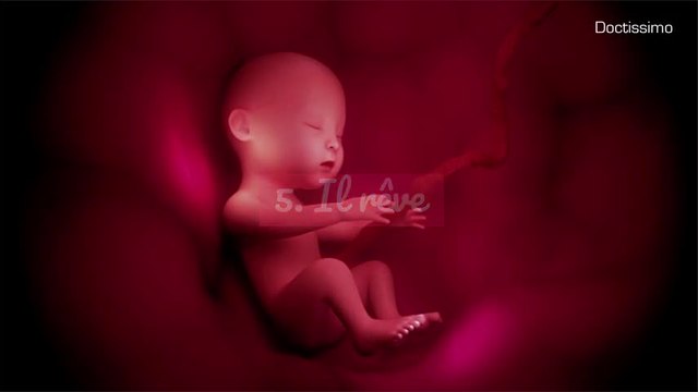 8 choses étonnantes que fait bébé dans le ventre
