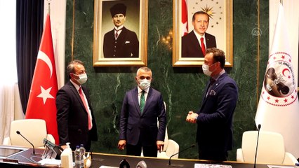 KIRKLARELİ - Millet bahçesi yapılacak alanın tapu teslim töreni gerçekleştirildi