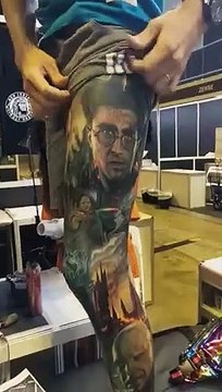 Toute la jambe avec HARRY POTTER géant tatoué