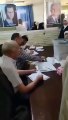 Suriye'deki seçimlerde vatandaşların yerine oyları Baas Partisi yetkilileri kullandı