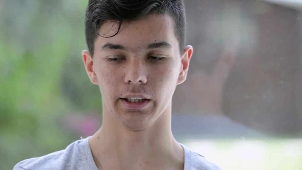 J'ai perdu la vue en 4 mois. Mais je ne lâcherai rien – Témoignage de Matthieu, 16 ans, atteint d'une neuropathie optique de Leber