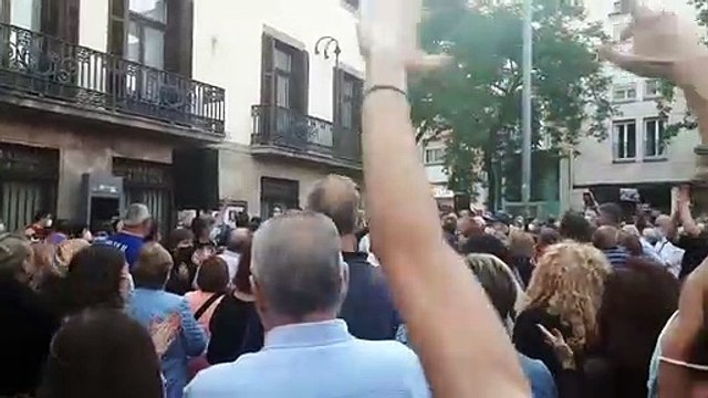 Manifestació contra el sistema de recollida de residus d'Ada Colau / Porta a Porta Sant Andreu