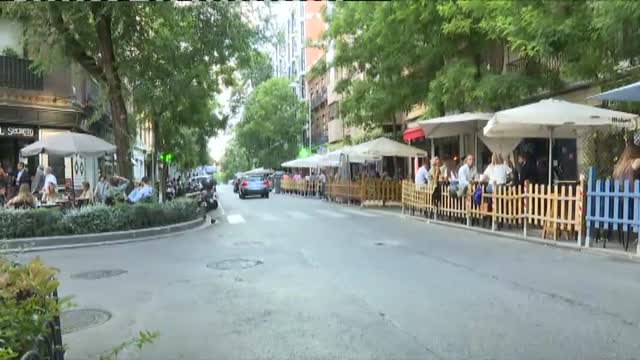 Los hosteleros de Madrid podrían tener que decir adiós a las terrazas que han sido su salvación