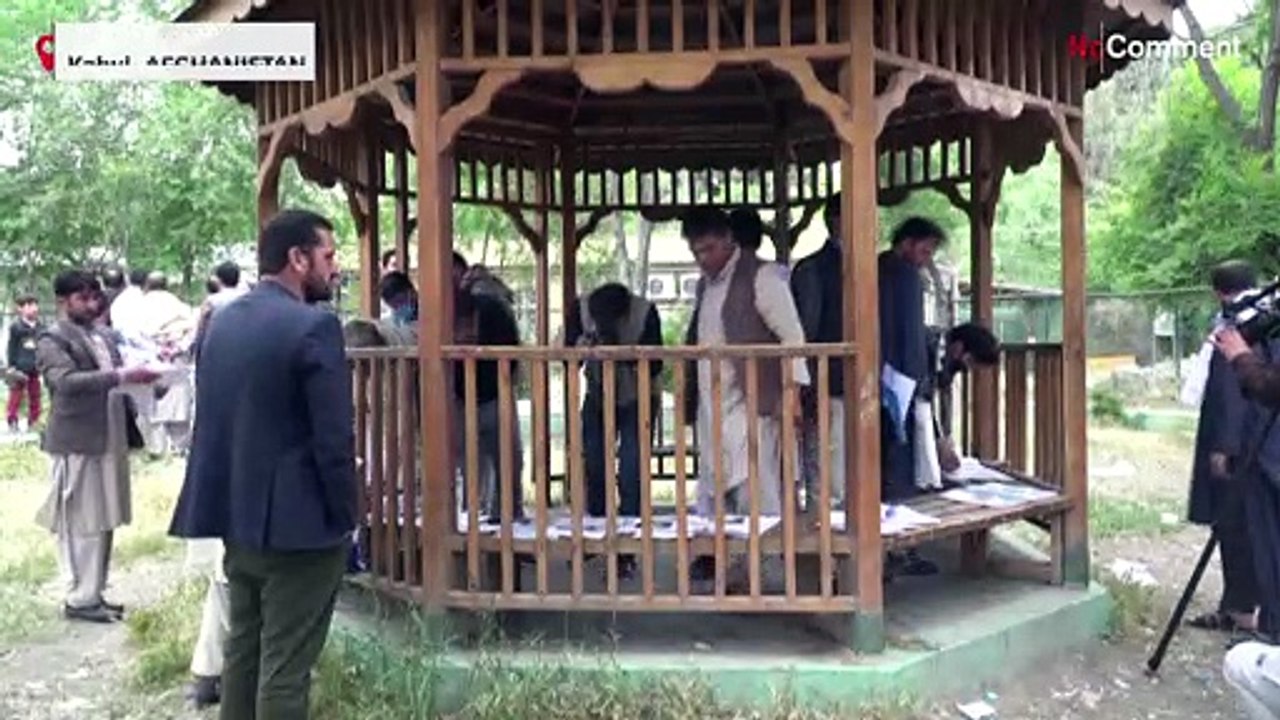 Καμπούλ: Πρώην διερμηνείς προσπαθούν να εγκαταλείψουν το Αφγανιστάν