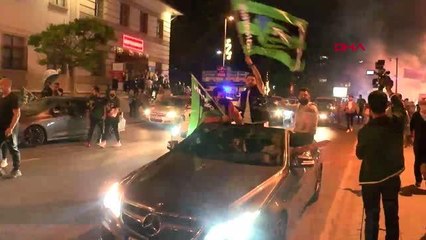 SPOR Kocaelispor taraftarlarının TFF 1. Lig sevinci