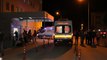 İzmir'de motosiklet, kaldırımdaki yayaya çarptı: 1 ölü, 2 yaralı
