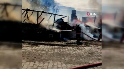 Kızılcahamam’da iki katlı ahşap evde yangın çıktı