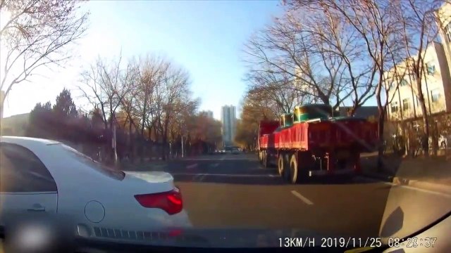 Car Crash Dashcam In China Compilation 2019 #19 (Accidents De Voiture/Accidentes Automovilísticos)