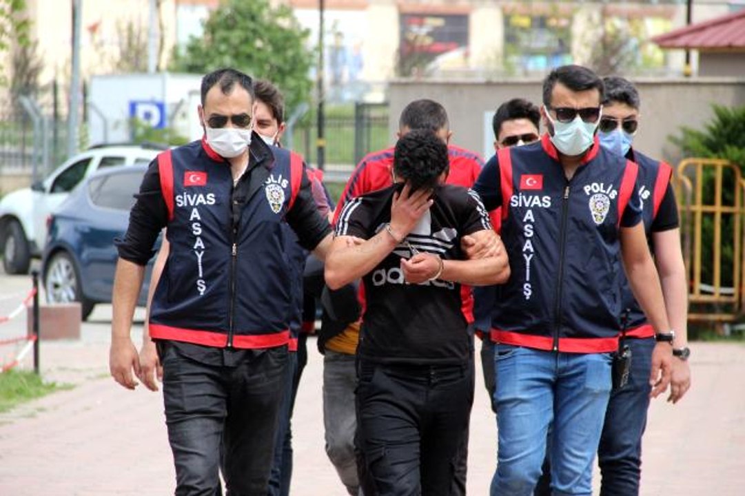 Son dakika haber | Taşla öldürüp köy mezarlığına gömdüler